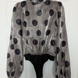 BNWT Missguided Size 2 Gold Metallic Polka Dot Open/Tie-Back Bodysuit Blouse